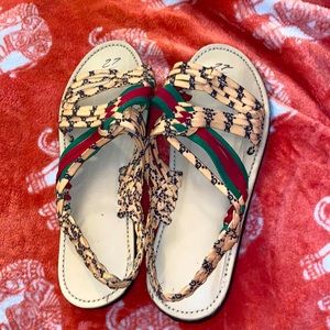 Gucci slides, size 8